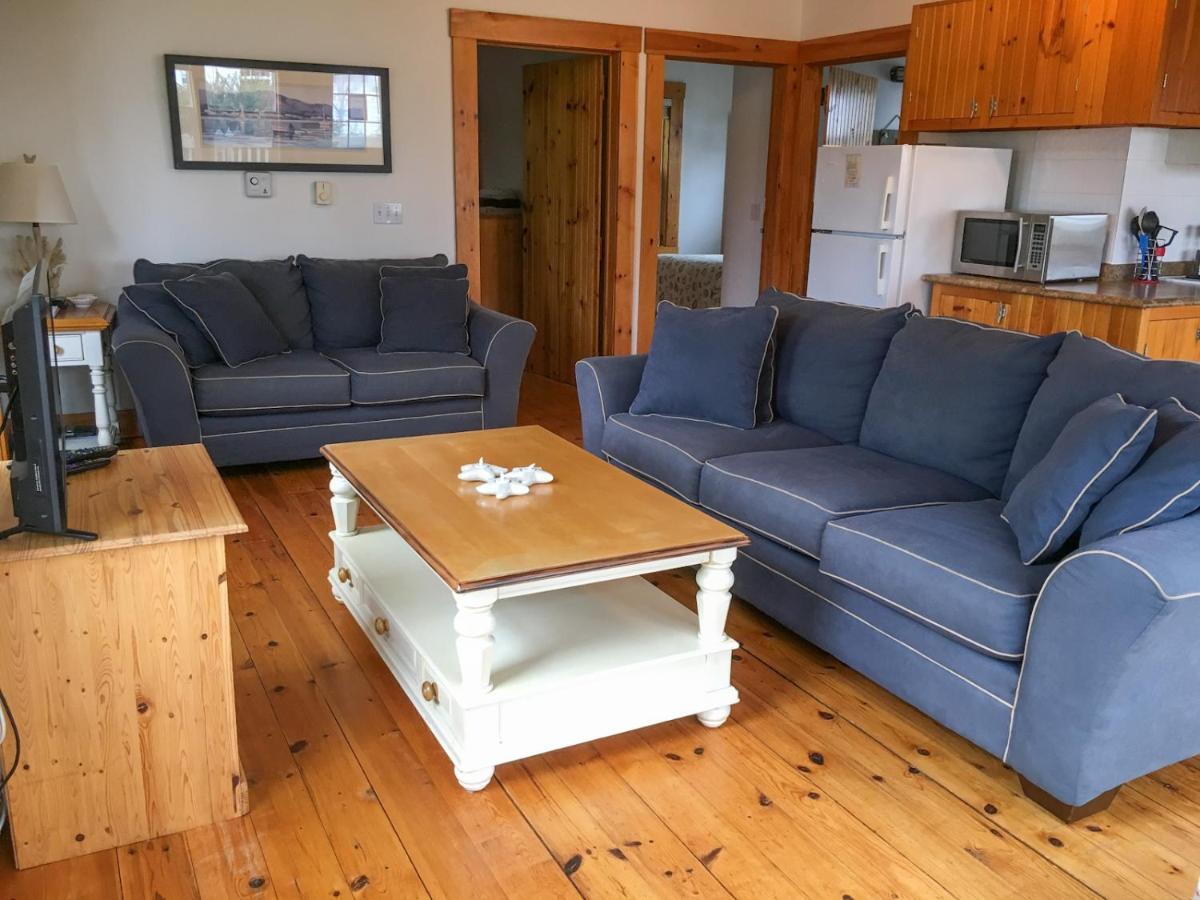 Larinda'S Landing Oceanfront Cottages Halifax Buitenkant foto