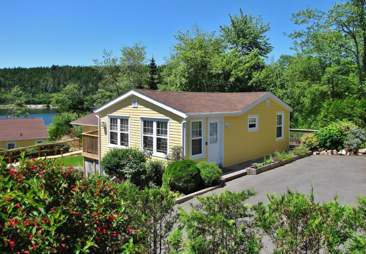 Larinda'S Landing Oceanfront Cottages Halifax Buitenkant foto
