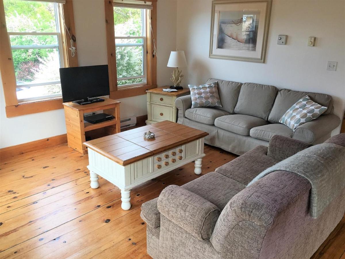 Larinda'S Landing Oceanfront Cottages Halifax Buitenkant foto