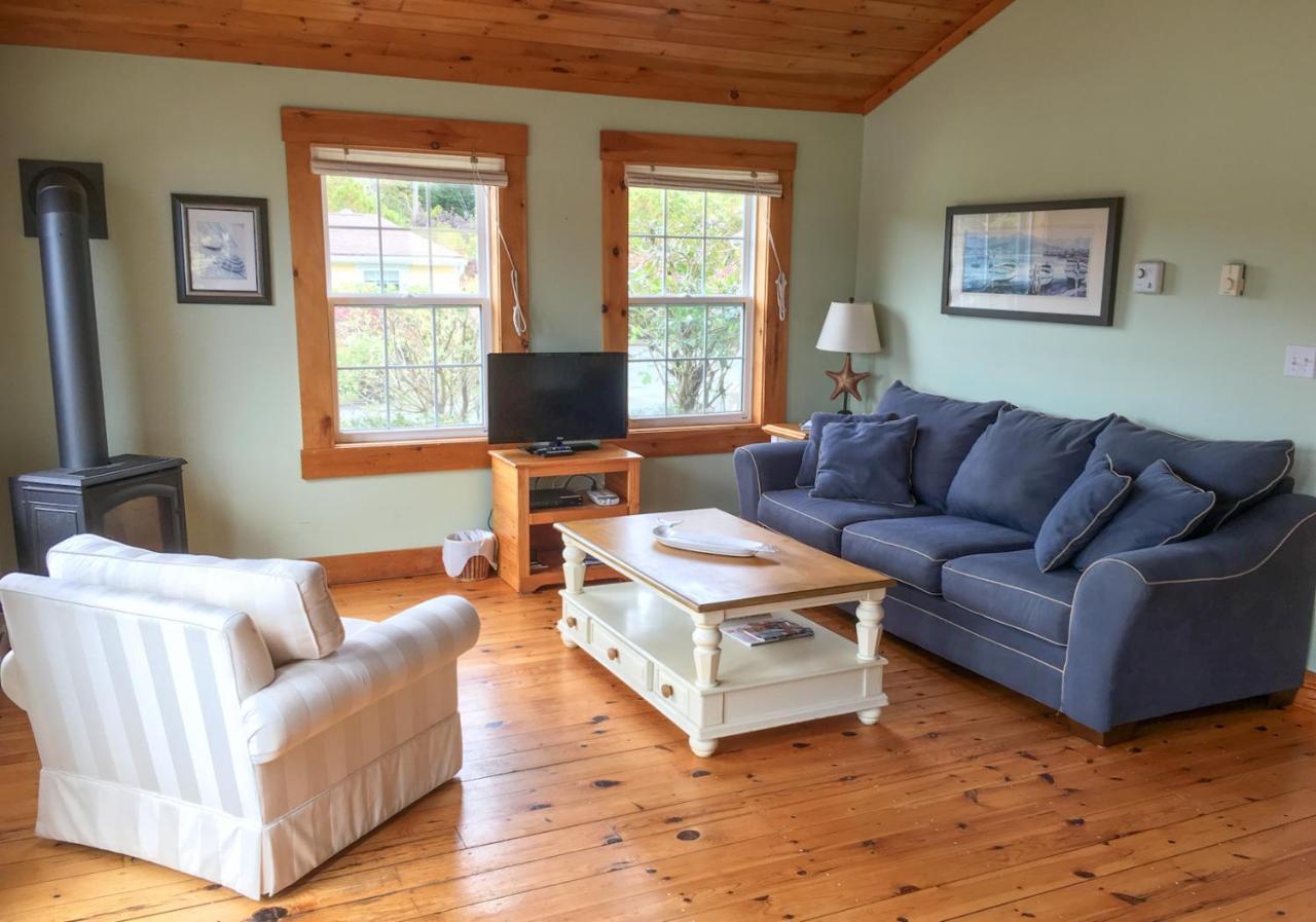 Larinda'S Landing Oceanfront Cottages Halifax Buitenkant foto