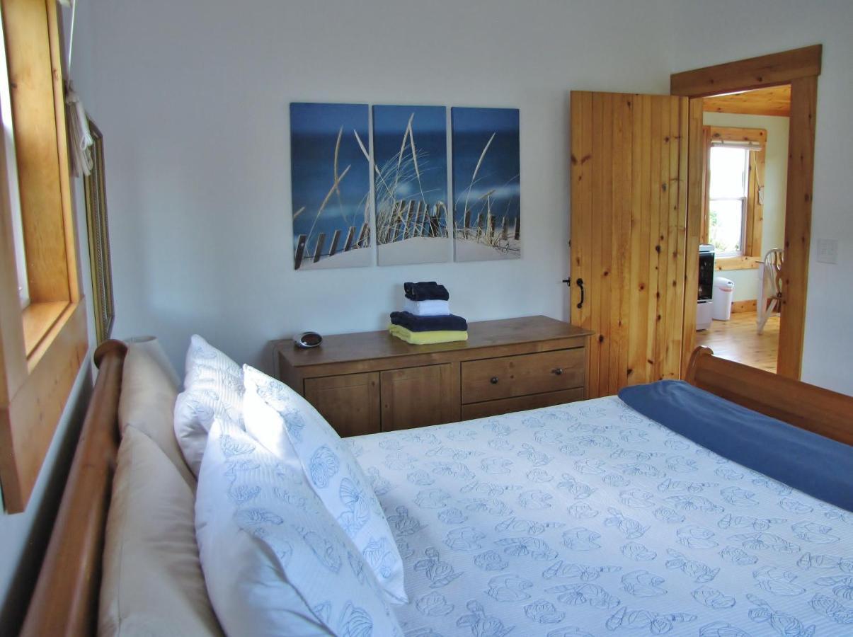 Larinda'S Landing Oceanfront Cottages Halifax Buitenkant foto