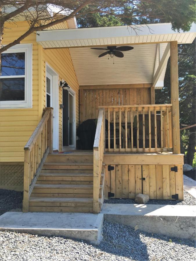 Larinda'S Landing Oceanfront Cottages Halifax Buitenkant foto